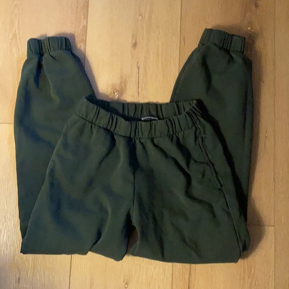 Brandy Melville Pants - Sweatpants
